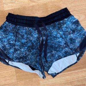 lululemon hotty hot shorts